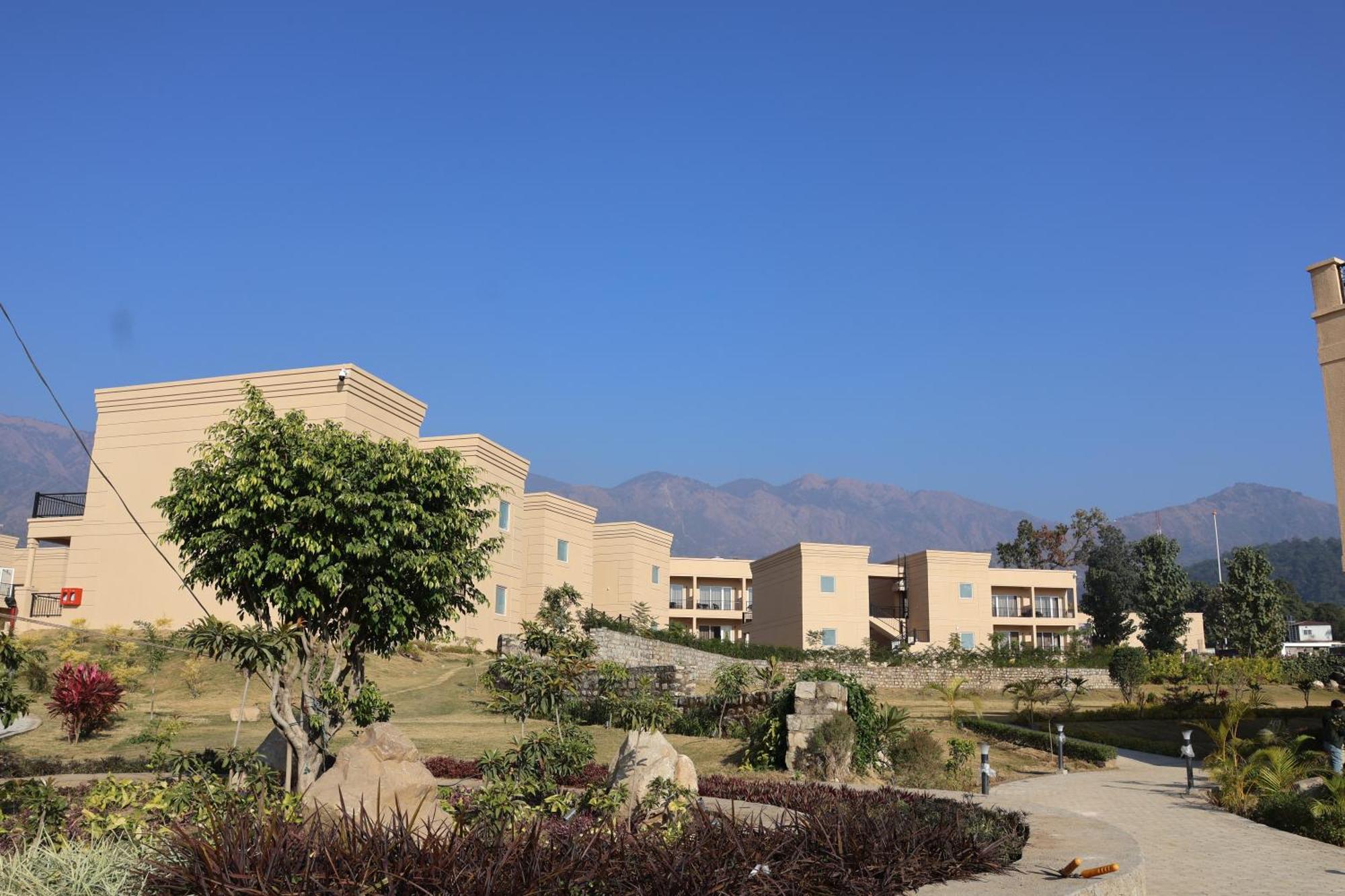 Club Mahindra Patkote Hotel Nainital Exterior photo